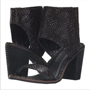 Very Volatile Black Snakeskin Stacked Heels Size 9